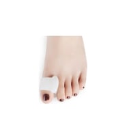 Delikli parmak arası makara koruyucu