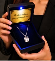 925 Ayar Gümüş Gold Baget Zirkon Taşlı Kadın Kolye Kişiye Özel Işıklı Kutulu