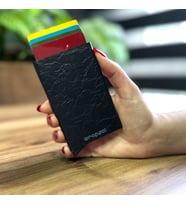 Mekanizmalı Kartlık Rfid Korumalı Alüminyum Otomatik Mekanizmalı Kredi Kartlık Desenli Kabartmalı Siyah Deri