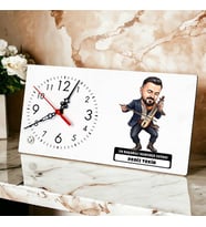 Kemençe Ustası Müzisyen Erkek Karikatürlü Masa Saati