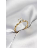 Gold Renk Sarmal Zincir Model Tek Taş Model Zirkon Taşlı Kadın Yüzük TJ-BYK3975