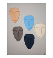 El Yapımı Minimalist Tasarım Duvar Dekorasyon Maskları (MASKELERİ) 5'li Set (Çok Renkli)