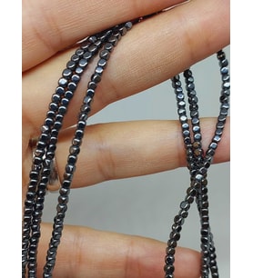 Hematit Taşı Küp Şekilli 2mm Dizi (56072)