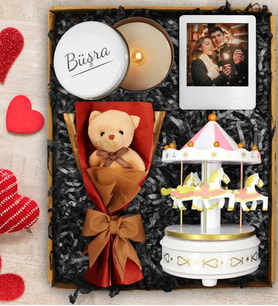 Peluş Ayıcık Buketi & Müzikli Atlıkarınca & Beyaz Mum & Çerçeve Hediye Seti