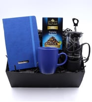 Kişiye Özel Mavi Defter & Mavi Kupa & Siyah French Press & Turunç Bahçesi Bitki Çayı Hediye Seti 
