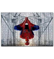 Cakapuzzle Ters Asılı Duran Spider Man  Puzzle Yapboz MDF (Ahşap) (120 Parça)