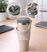Kişiye Özel İsim Yazılı Pipetli Çelik Termos Mug - 900 ml Taşıma Kulplu 7 Renk Seçenegi Toz Pembe - Kahve-Lila-Mav,-Siyah-Gri-Beyaz (A.Kahve)