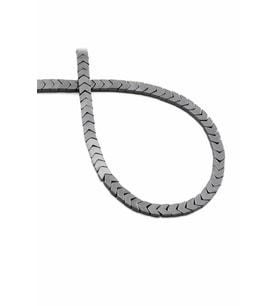 Hematit Doğal Taş Parlak Füme Çavuş Kesim 4x2mm Dizi [AA]