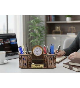 Kişiye Özel Ahşap Masa İsimliği Kalemlik Ofis Büro Makam Hediyesi İş Yeri Doğum Günü Öğretmen Doktor