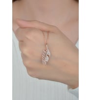925 Ayar Gümüş Rose Zirkon Taşlı Yaprak Kolye