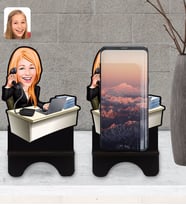 BK Gift Kişiye Özel Kadın Asistan Karikatürlü Ahşap Biblo Telefon Standı-1