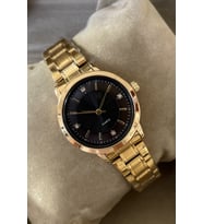 Özel Saat Kutusu ile Minimal Tarz Kadın Kol Saati Şık Metal Kordon Altın Gold Siyah Anneye Arkadasa Sevgiliye Kardese Ese Dosta Ablaya Teyzeye Halaya Dogum Gunu Yildonumu İcin Hediyelik Kol Saati Hediyesi Dogum Gunu Hediyelik Avantajlı Ürün