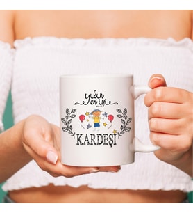 Aile Temalı Yılın En İyi Kardeşi Beyaz Kupa Bardak, Kardeşe Hediye Özel Tasarım Hediye Kupa Porselen Kupa Bardak