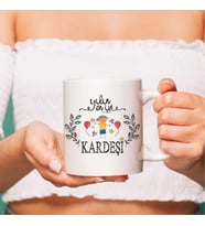 Aile Temalı Yılın En İyi Kardeşi Beyaz Kupa Bardak, Kardeşe Hediye Özel Tasarım Hediye Kupa Porselen Kupa Bardak