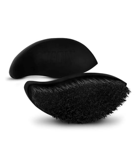 GYEON Q²M TireBrush Kimyasala Dayanıklı Lastik ve Kauçuk Temizleme Fırçası