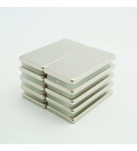 5mm Dikdörtgen Neodyum Mıknatıs Boy 20mm En 10mm Kl. 1,5mm