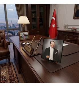 Atatürk Masaüstü Ahşap Tablo - Kabartmalı Baskı Şık Hediyelik 16x16 cm No 1