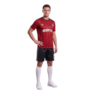 BEŞİKTAŞ ORİJİNAL LİSANSLI UMBRO SİYAH-KIRMIZI KİŞİYE ÖZEL SET FORMA