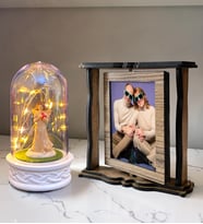 Kişiye Özel 2 Fotoğraflı Dönen Ahşap Çerçeve ve Şans Melekli LED Işıklı Fanus Hediye Seti