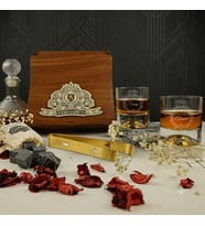 Vintage Tasarımlı Kişiye Özel Gold Maşalı ve Taşlı 2'li Viski Kadehi Seti