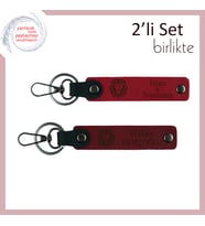 Stil ve Gücün Buluştuğu Hediye, Aslan Temalı Yazılabilir Anahtarlık Seti, Kırmızı-Bordo