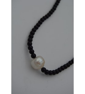 STONEAGE jEWELLERY İnci ve Oniks Taşlı Metalsiz Kolye (Altın / Dore)