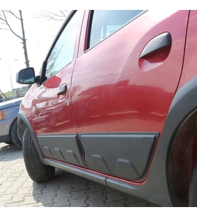 Dacia Sandero Kapı Dodik Set 2012-2020 (Siyah - Beyaz)
