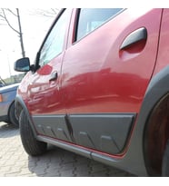 Dacia Sandero Kapı Dodik Set 2012-2020 (Siyah - Beyaz)