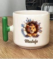Kişiye Özel 3D Efektli Aslan Baskılı Hediye T Kupa Bardak İsimli İsim Yazılı (Yeşil)