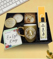 Kişiye Özel Kadın Parfüm & Gold Kupa & Gold Metal Kutulu Mum & Kokulu Sabun Hediye Seti