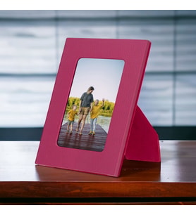Gerçek Deri Masaüstü Fotoğraf Çerçevesi, 22x17cm (15x10 foto) Pembe (Renksiz)