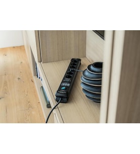 Brennenstuhl Premium-Line 26.000A 6 Soketli 1.8 Metre Akım Korumalı Priz  (Siyah)