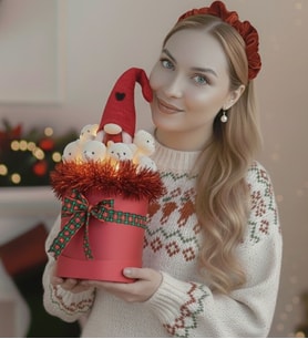 Sevgiliye Yılbaşı Hediyesi Deluxe 360° Dolu 14 Ayıcılı, Noel ELF Cüce Figürlü, Çift LED Işıklı Özel Konsept Tasarım Ayıcık Buketi (Pembe)