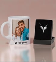 Spotify Kodlu ve Kişiye Özel Fotoğraflı Kupa Bardak & Mikail Melek Kolye Hediye Seti (Model 1)