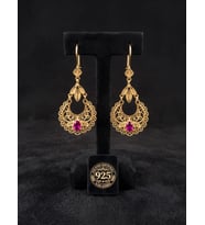 925 Ayar Gümüş Geleneksel Telkari İşlemeli Gold Fuşya Taşlı Sallantılı Küpe
