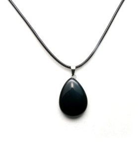 Blora Oval Siyah Kolye