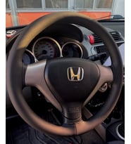 DİKİŞLİ DİREKSİYON KILIFI SİYAH DERİ SİYAH DİKİŞLİ HONDA JAZZ - CİTY İÇİN