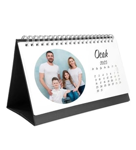Kişiye Özel Yuvarlak Fotoğraflı 2027 Masa Takvimi Siyah Taban