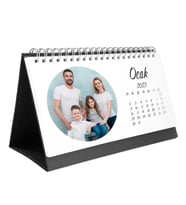 Kişiye Özel Yuvarlak Fotoğraflı 2027 Masa Takvimi Siyah Taban