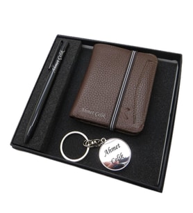 Signator D331 İsme Özel Set - Deri Kartlık + Anahtarlık  + Kalem Seti  İsme Özel Hediyelik Set (Karışık)