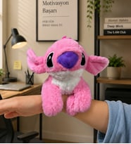Pembe Kol'a Sarılan Kucaklayan Stitch Lola Oda Dekoratif Hediye