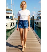 Kadın Şort Yüksek Bel Denim Boru Paça Düğme Detaylı City Short Kalıp Comfort Dokuma Kısa Boy