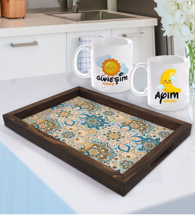 BK Gift Kişiye Özel Güneşim ve Ayım Tasarımlı 2'li Kupa Bardak Seti ve Doğal Ahşap Tepsi-2