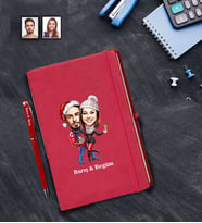 Kişiye Özel Yılbaşı Sevgili Karikatürlü Kırmızı Defter Kalem Hediye Seti Model-4