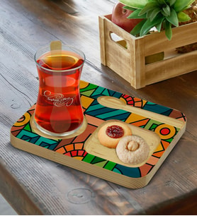 BK Gift Kişiye Özel Doğal Ahşap Kaşıklı Sunum Tabağı ve Heybeli Çay Bardağı Hediye Seti, Ev Hediyesi, Arkadaşa Hediye, Anneye Hediye, Doğum Günü Hediyesi (Model 1)