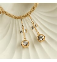 Gold Fiyong Lüks Zirkon Taşlı Küpe