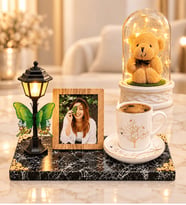 Fotoğraflı Sokak Lambalı Hayat Ağacı Porselen Kahve Fincanı ve LED Peluş Ayıcıklı Fanus