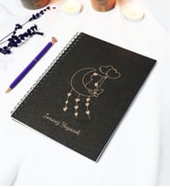 Kişiye Özel Kedi Temalı Siyah Kraft Kapaklı Defter - 45 Yaprak A5 (90 SAYFA) 15x21 Cm