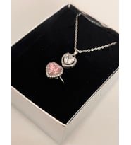 ciddi ilişki yüzüğü pembe kalpli ve beyaz kalpli taşlı kolye çelik set