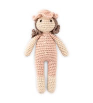 Cuddly Amigurumi Kıvırcık Kız Bebek Oyuncak -Pudra